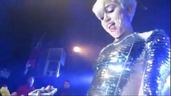 Miley Cyrus Buceta - Video porno Miley Cyrus Buceta